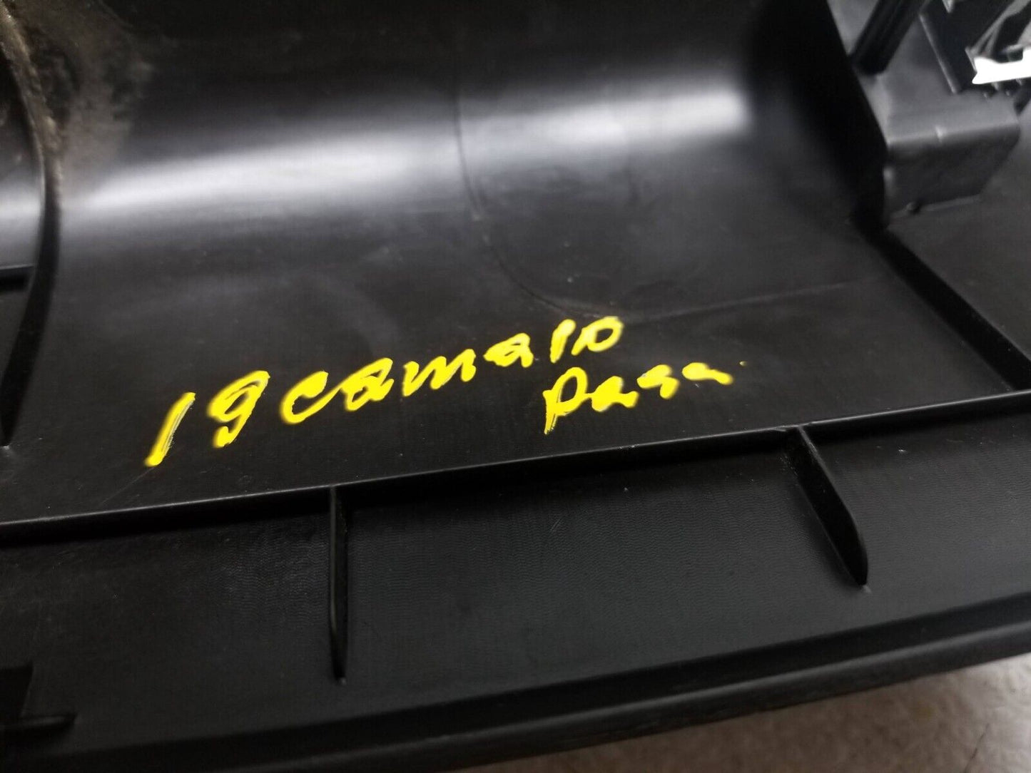 16 17 18 19 20 Chevrolet Camaro Windshield Pillar Trim Cover Pass Right OEM 47k