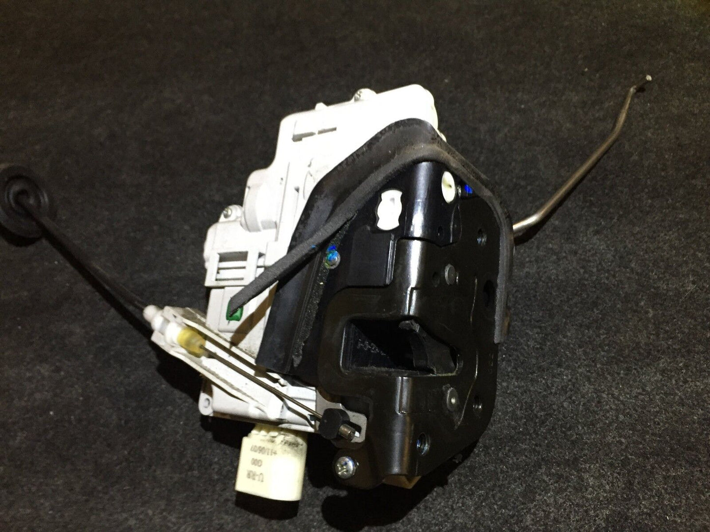 05 06 07 08 Audi A4 Front Right Pass Side Door Lock Latch Actuator OEM