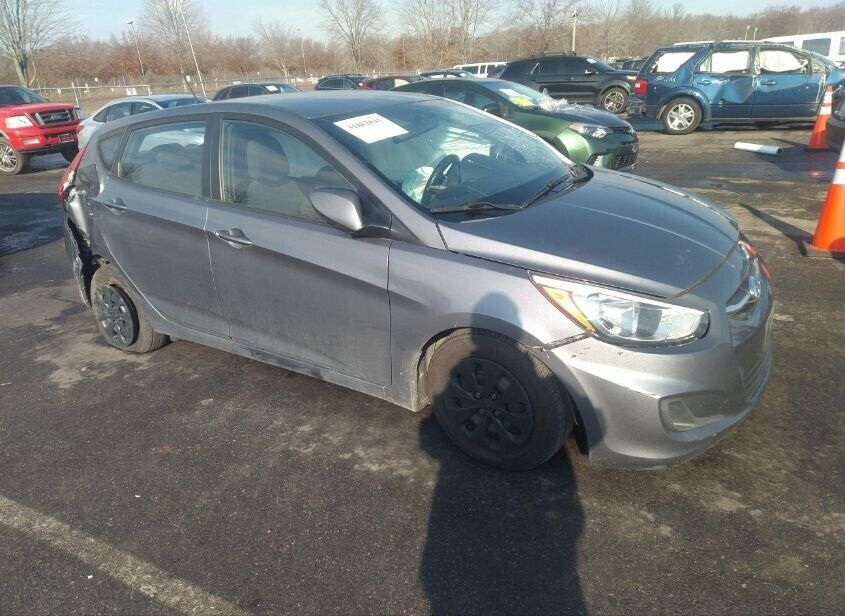 15 16 17 Hyundai Accent Exterior Corner Trim Left Driver Side OEM