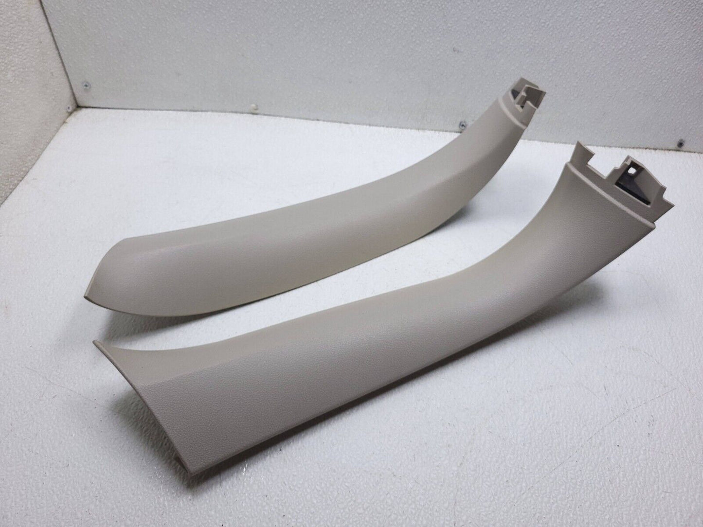 06 07 08 09 10 11 Mercedes Ml500 Rear Trunk Lid Liftgate Trim Cover Pair OEM