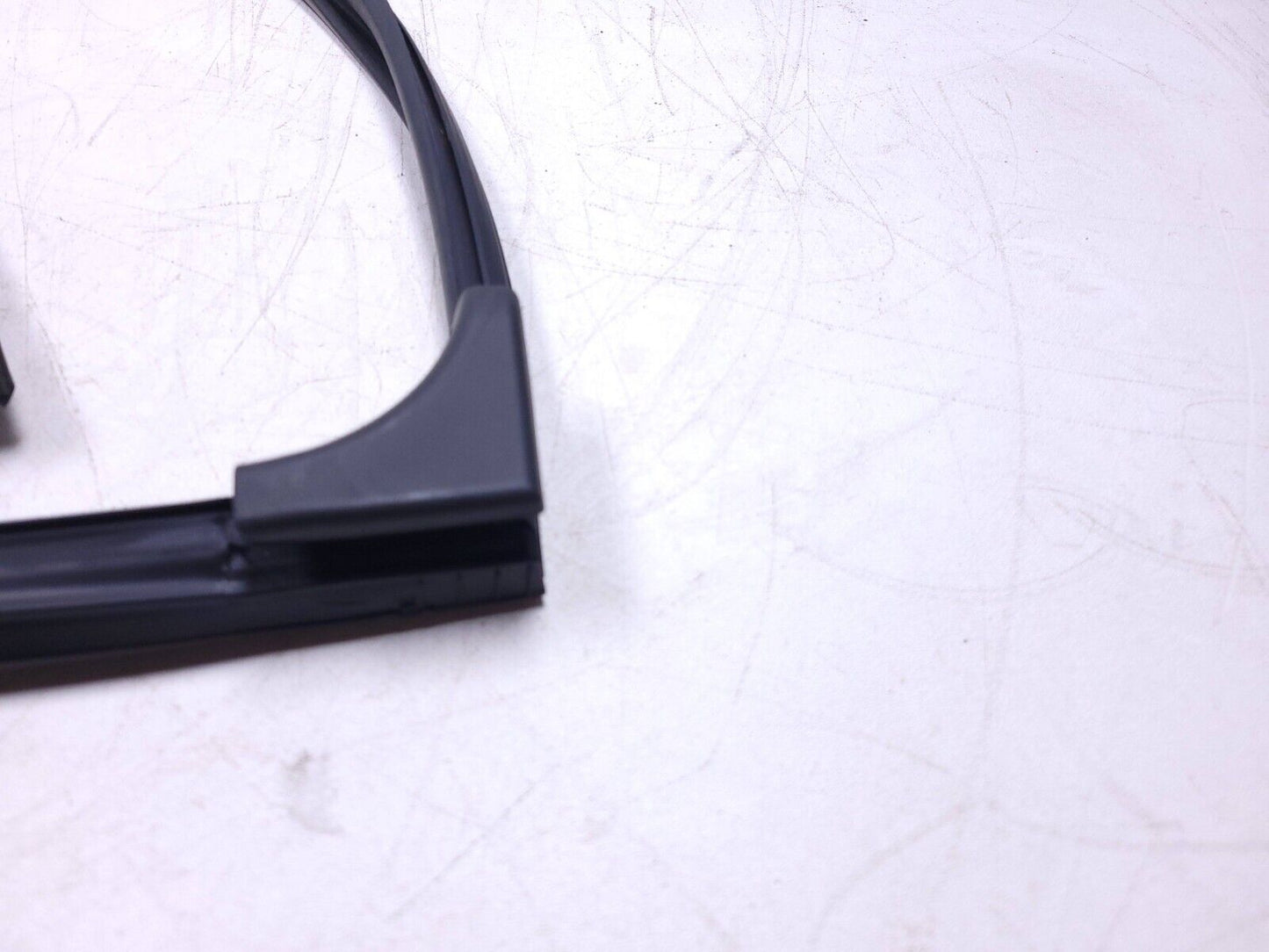 20 21 22 Hyundai Venue Rear Door Vent Window Glass Left Driver Side OEM