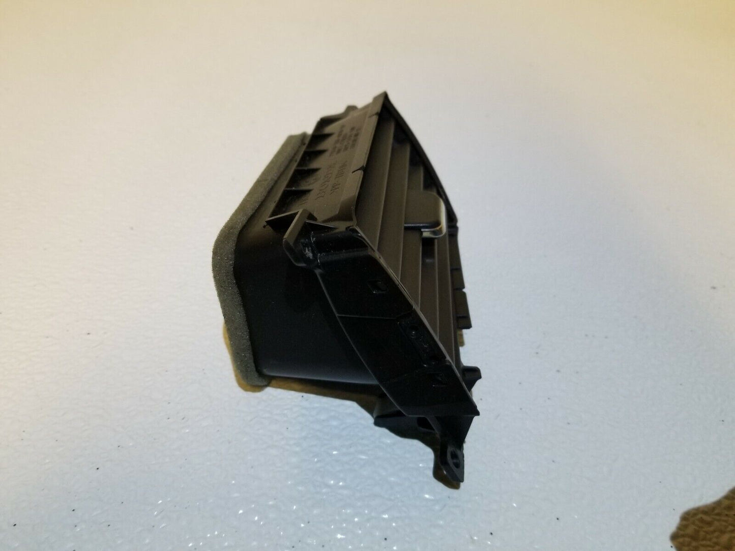 11 12 13 Honda Odyssey Center Dash Air Vent 77610-tk8 OEM