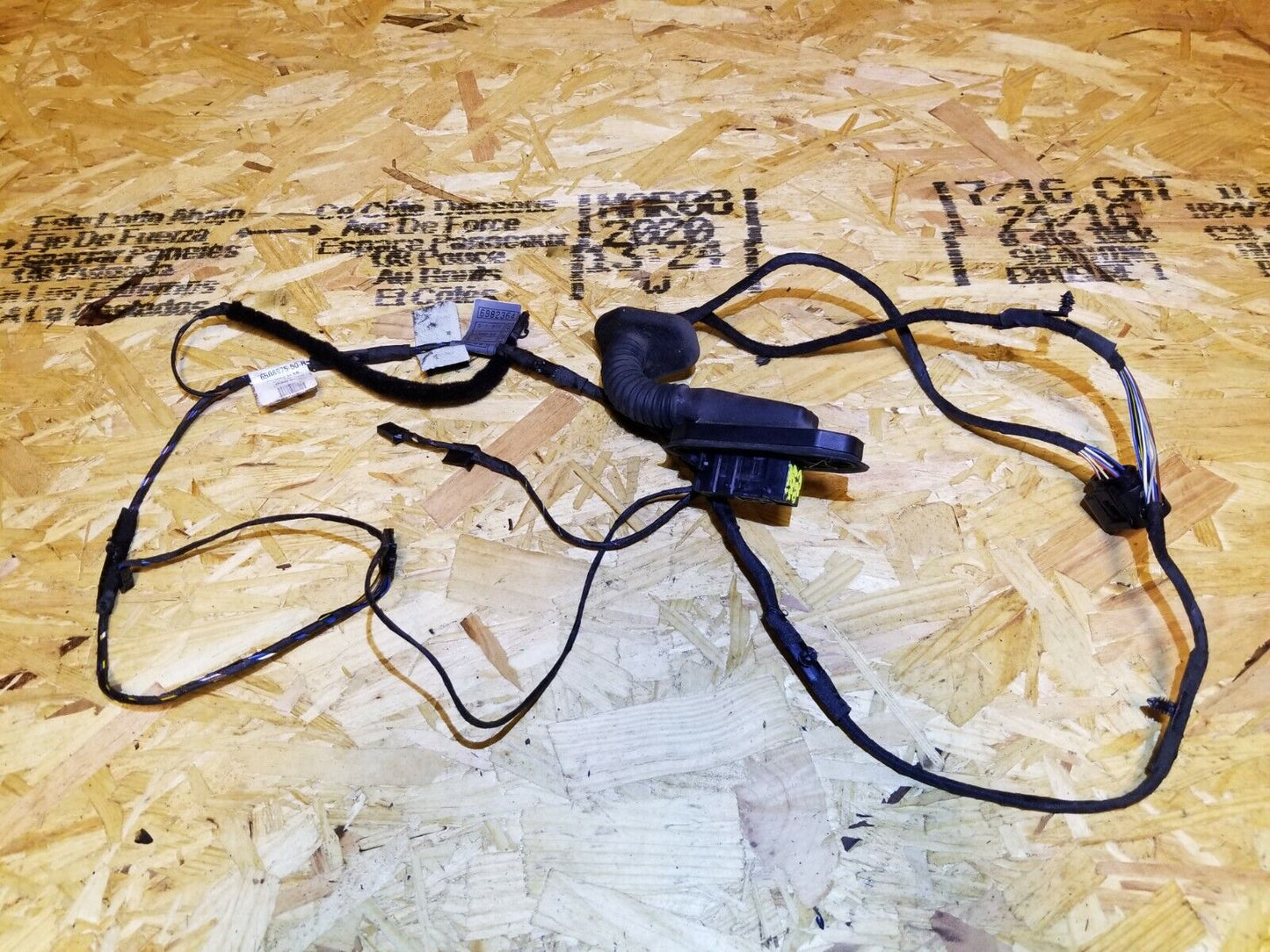 04 05 06 07 BMW 530xi E60 Rear Door Wire Harness Passenger Side Right OEM