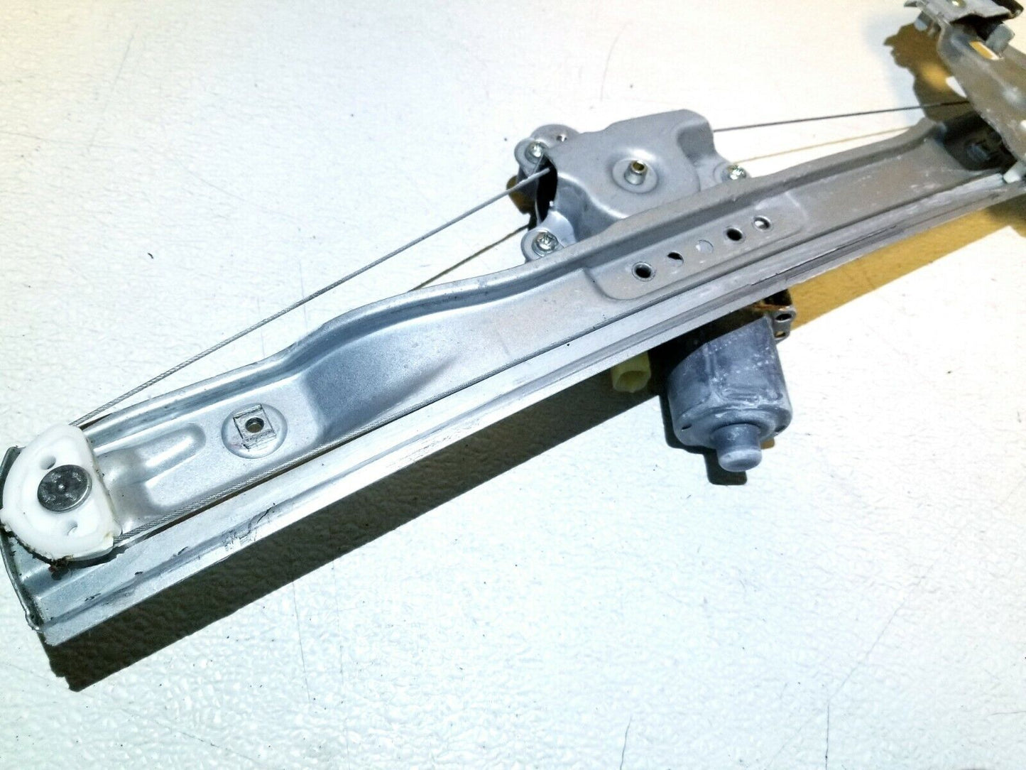 11 12 13 14 15 Chevy Cruze Rear Driver Door Window Regulator Motor OEM 23k Mile