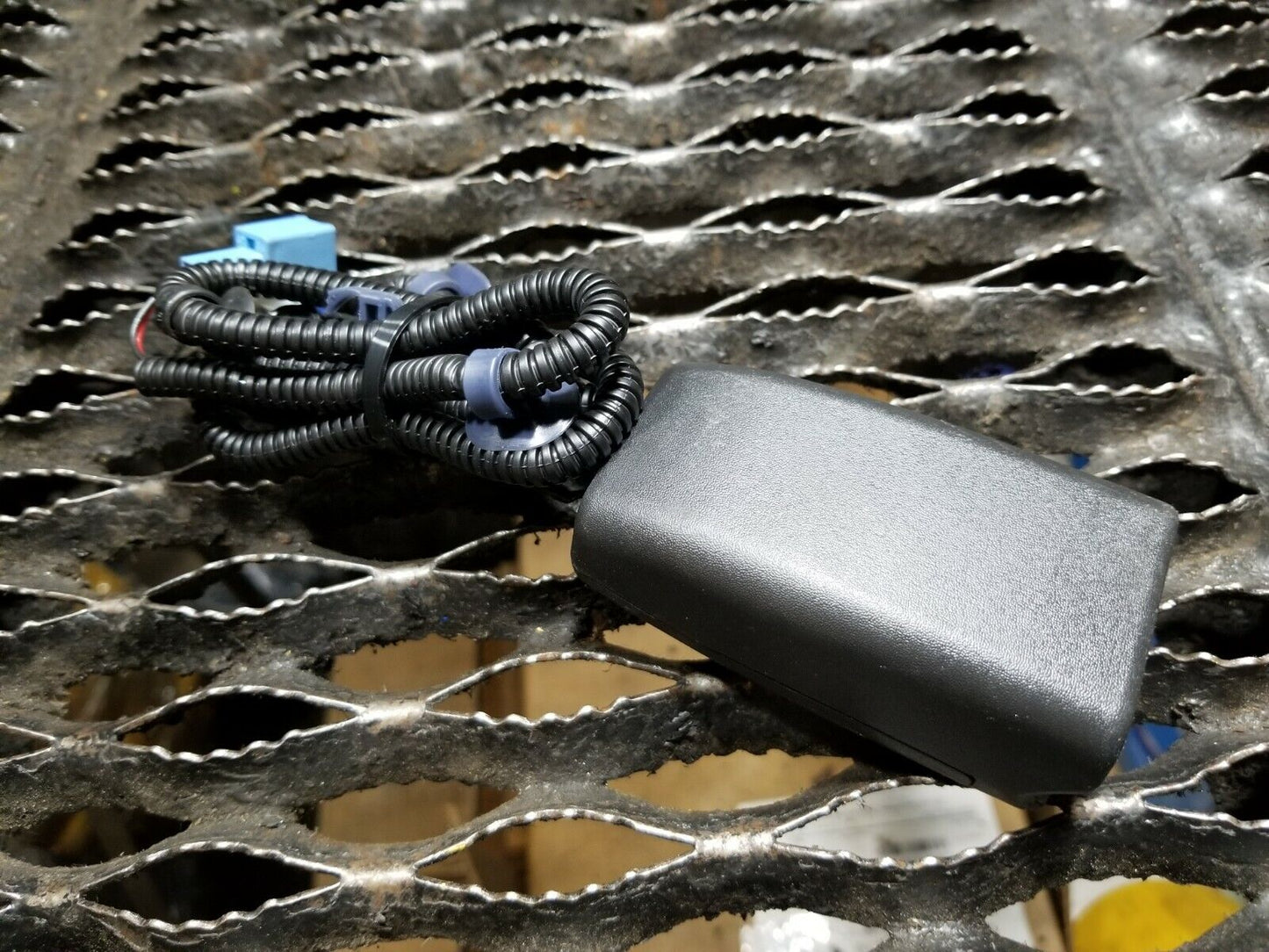 15 16 17 Honda Fit Front Right Passenger Seat Belt Buckle OEM 26k