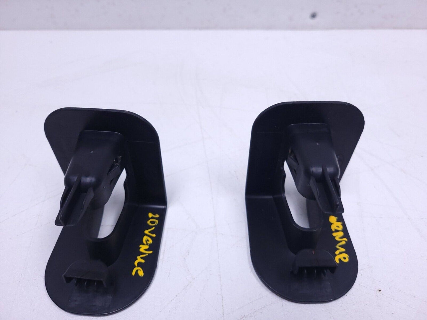 20 21 22 Hyundai Venue Rear Headrest Guide Sleeve Fold Lock Belt Trim OEM