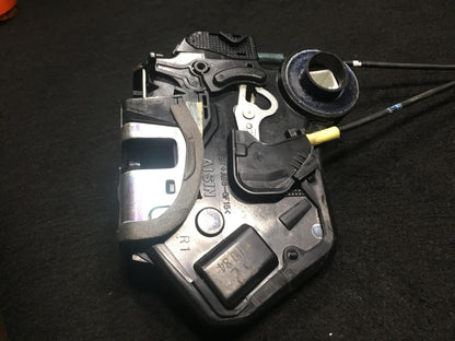 04 05 06 Scion Xa Rear Right Pass Side Door Lock Latch Actuator OEM D18