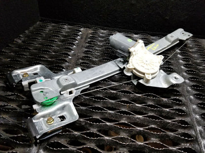 05 06 07 Dodge Magnum Rear Right Passenger Side Window Regulator & Motor OEM