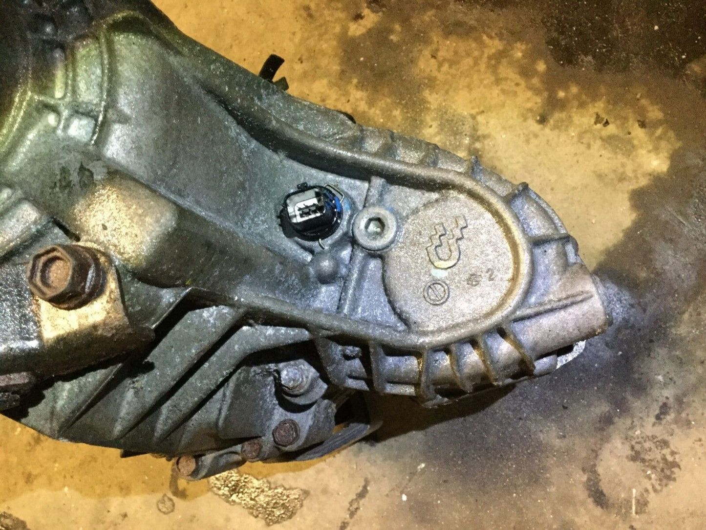 06 07 08 09 10 Infiniti M35 Transfer Case OEM