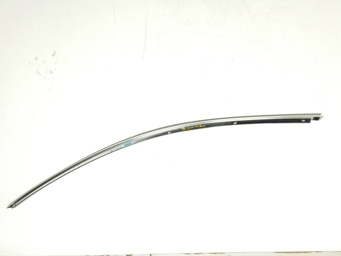 2013 - 2018 Cadillac Ats Front Door Reveal Molding Passenger Side Right OEM