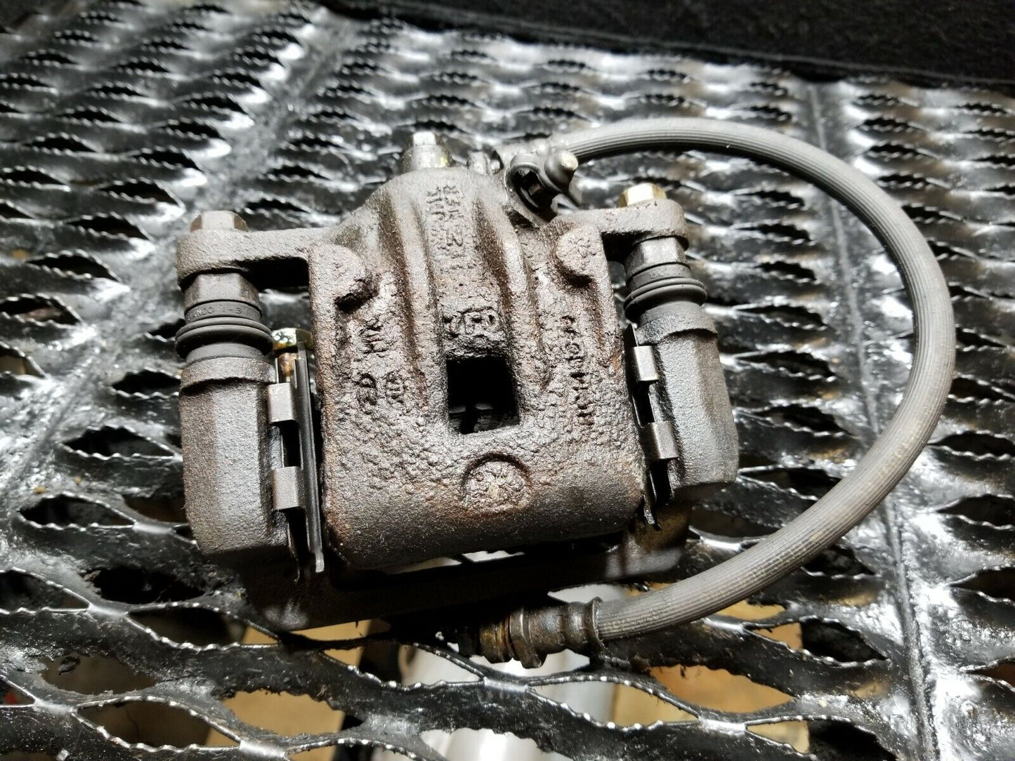 07 08 09 Hyundai Tucson Rear Left Driver Side Brake Caliper OEM 89k