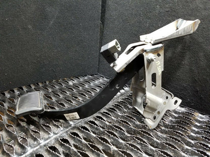 12 13 Kia Soul Brake Pedal OEM