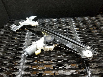 06 07 08 09 10 Jeep Grand Cherokee Rear Left Driver Door Window Regulator OEM