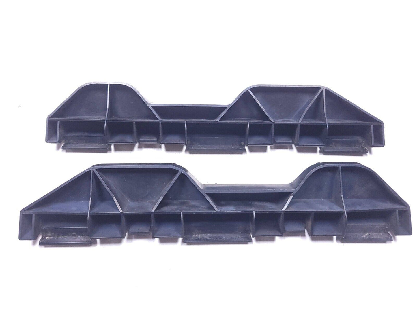 03 - 08 Toyota Corolla Rear Bumper Bracket Left & Right Pair OEM