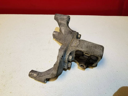 14 15 16 Subaru Forester 2.5l Engine Mount Bracket OEM 43k