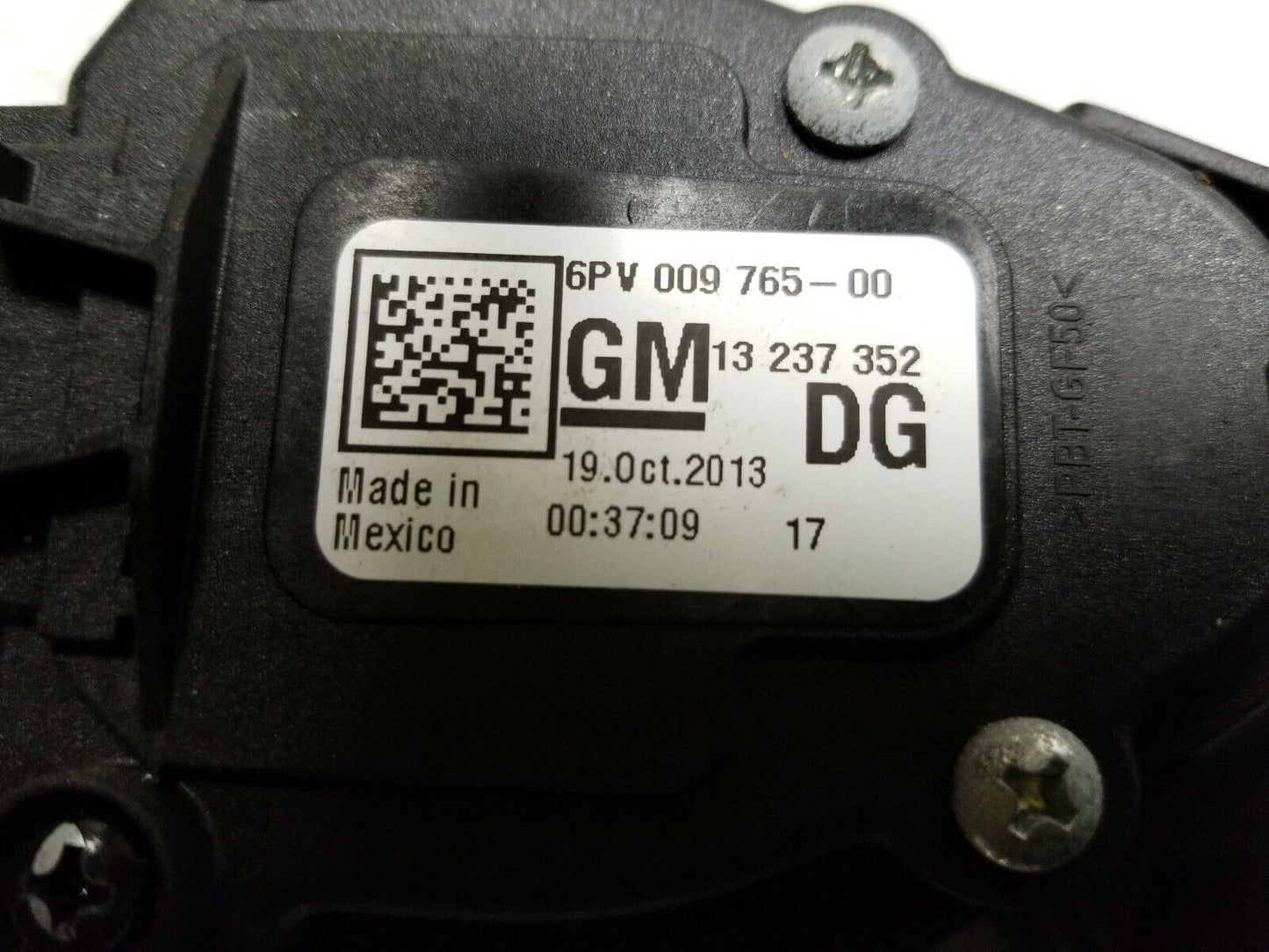 14 15 16 Buick Lacrosse Accelerator Gas Pedal OEM 60k Miles