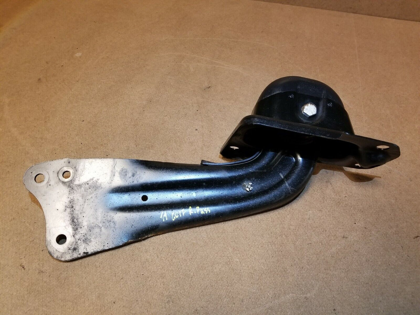 10 11 12 13 VW Golf GTI 2.0l Rear Right Pass Side Trailing Control Arm OEM
