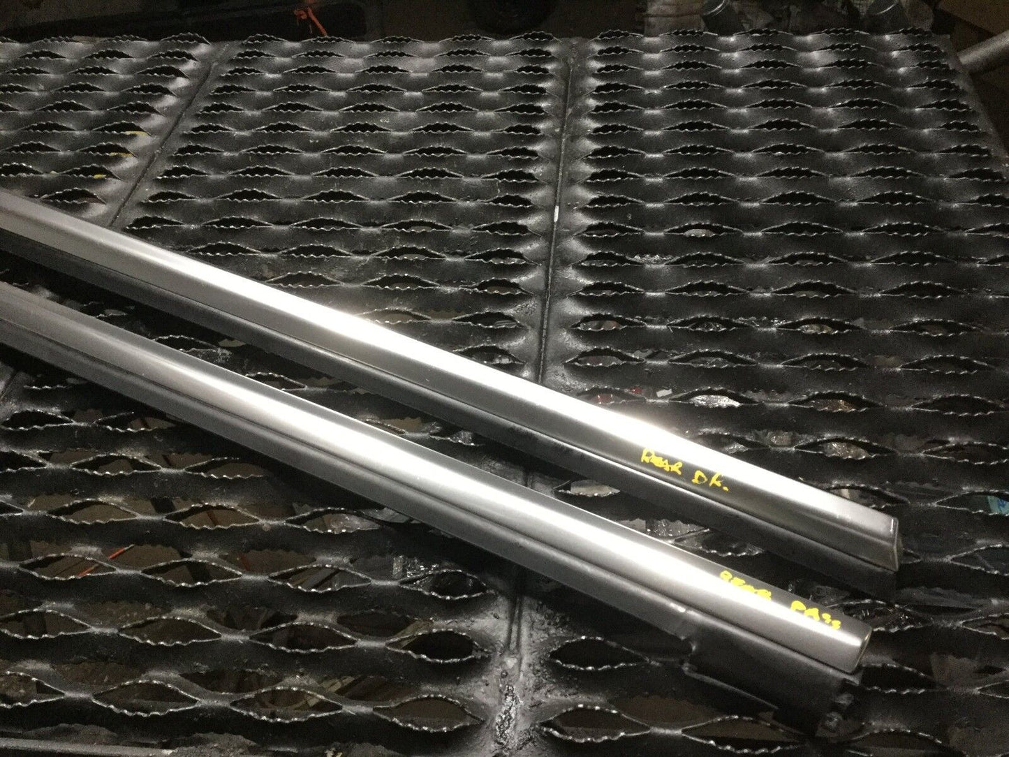 03 04 05 06 Audi A4 B6 Cabrio Door Window Slot Seal Left & Right Pair Trim OEM