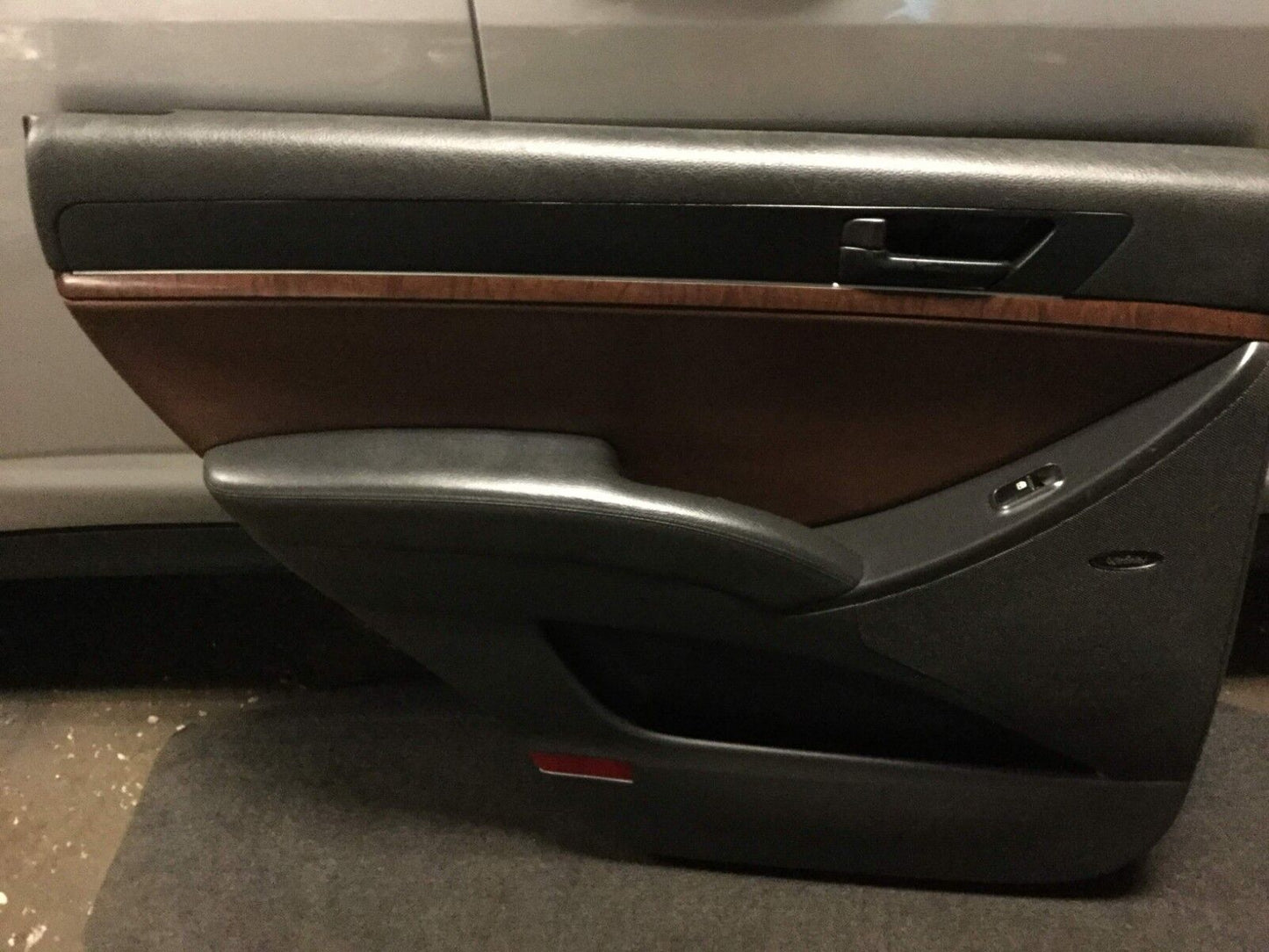 07 08 09 10 11 12 Hyundai Veracruz Rear Left Door Trim Panel Driver Side OEM