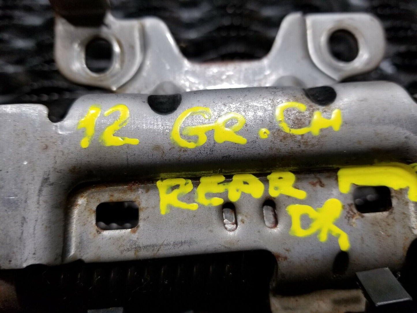 11 12 13 Jeep Grand Cherokee Rear Left Driver Side Seat Headrest 2pcs OEM