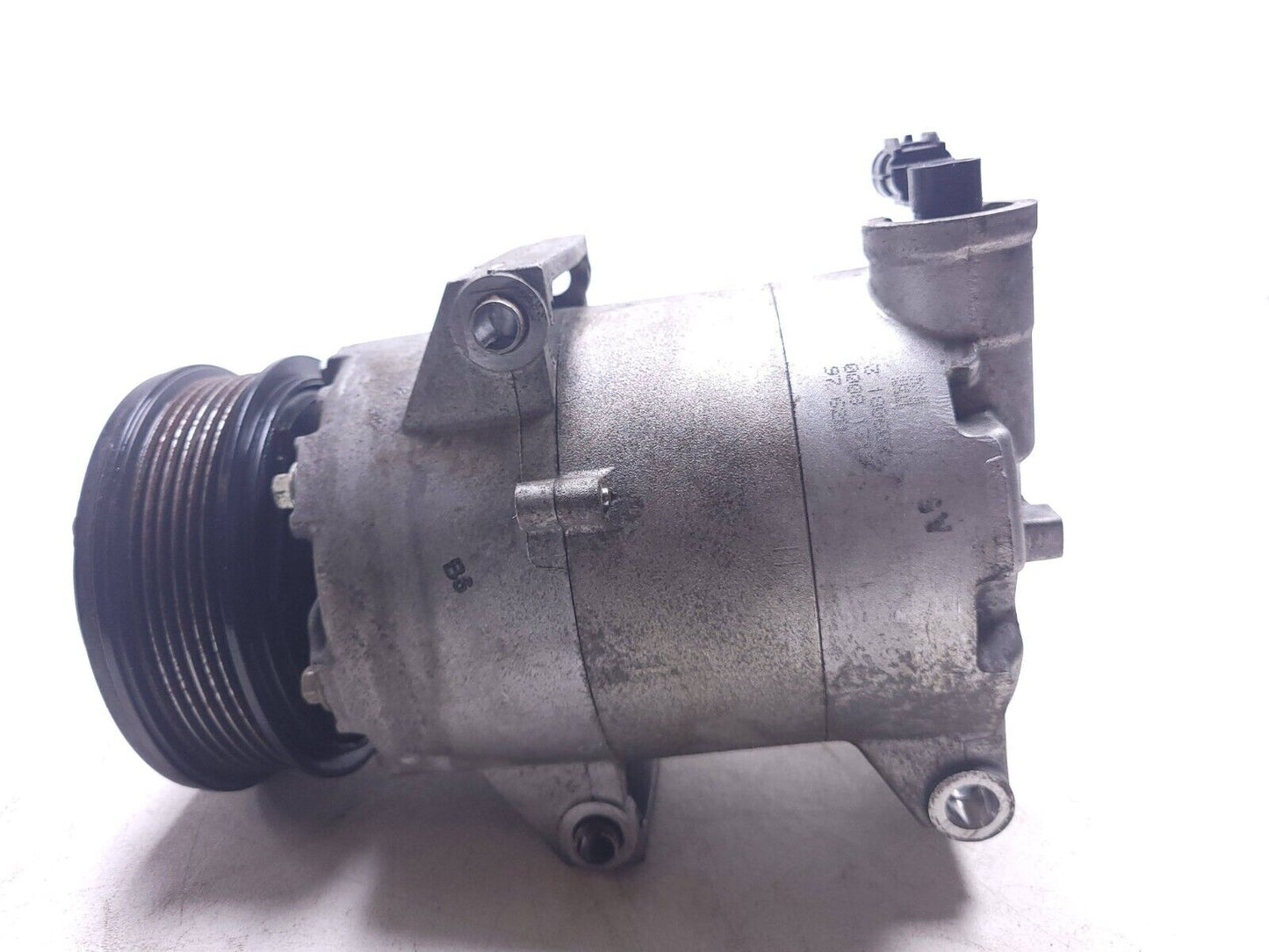 17 18 19 Ford Escape  AC Compressor Cv61-19d629-cc 1.5l OEM
