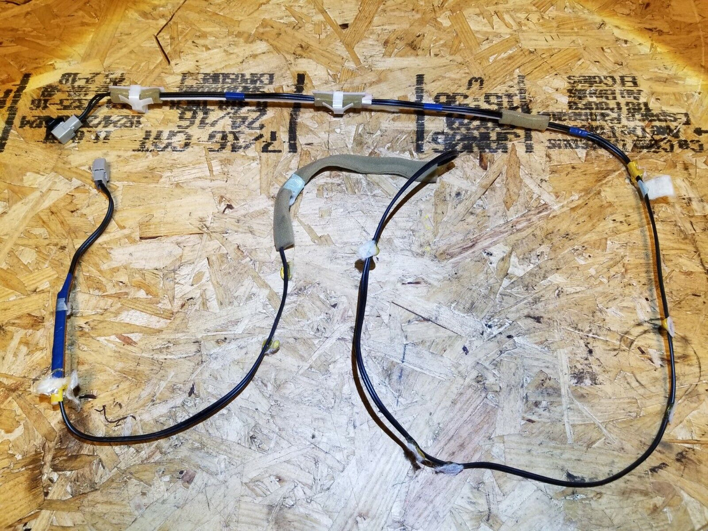 10 11 12 13 Mazda 3 Roof Mounted Antenna Wire Harness OEM
