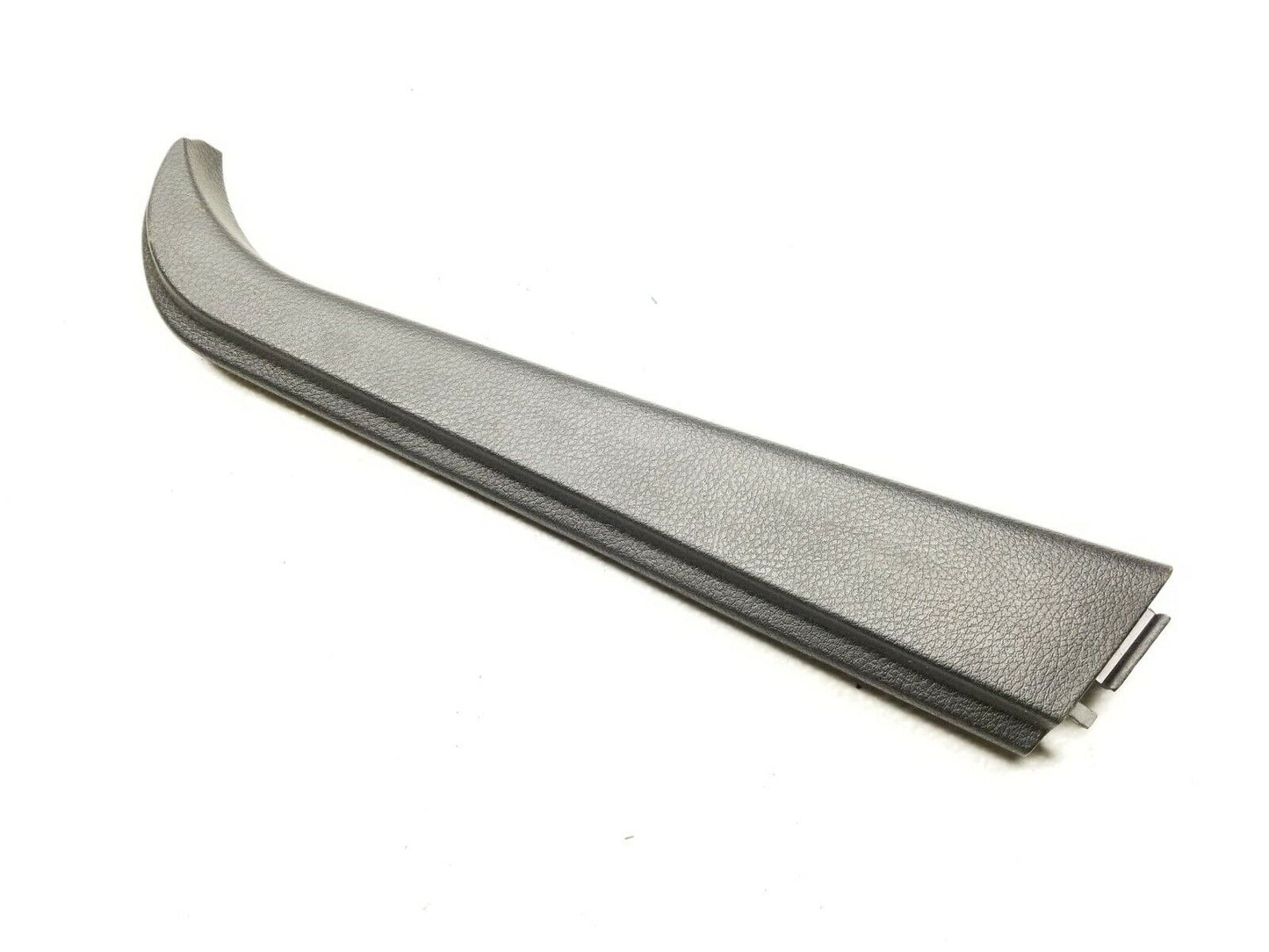 15 16 17 Jeep Renegade Rear Left Side Door Window Frame Bezel Trim Cover OEM 62k