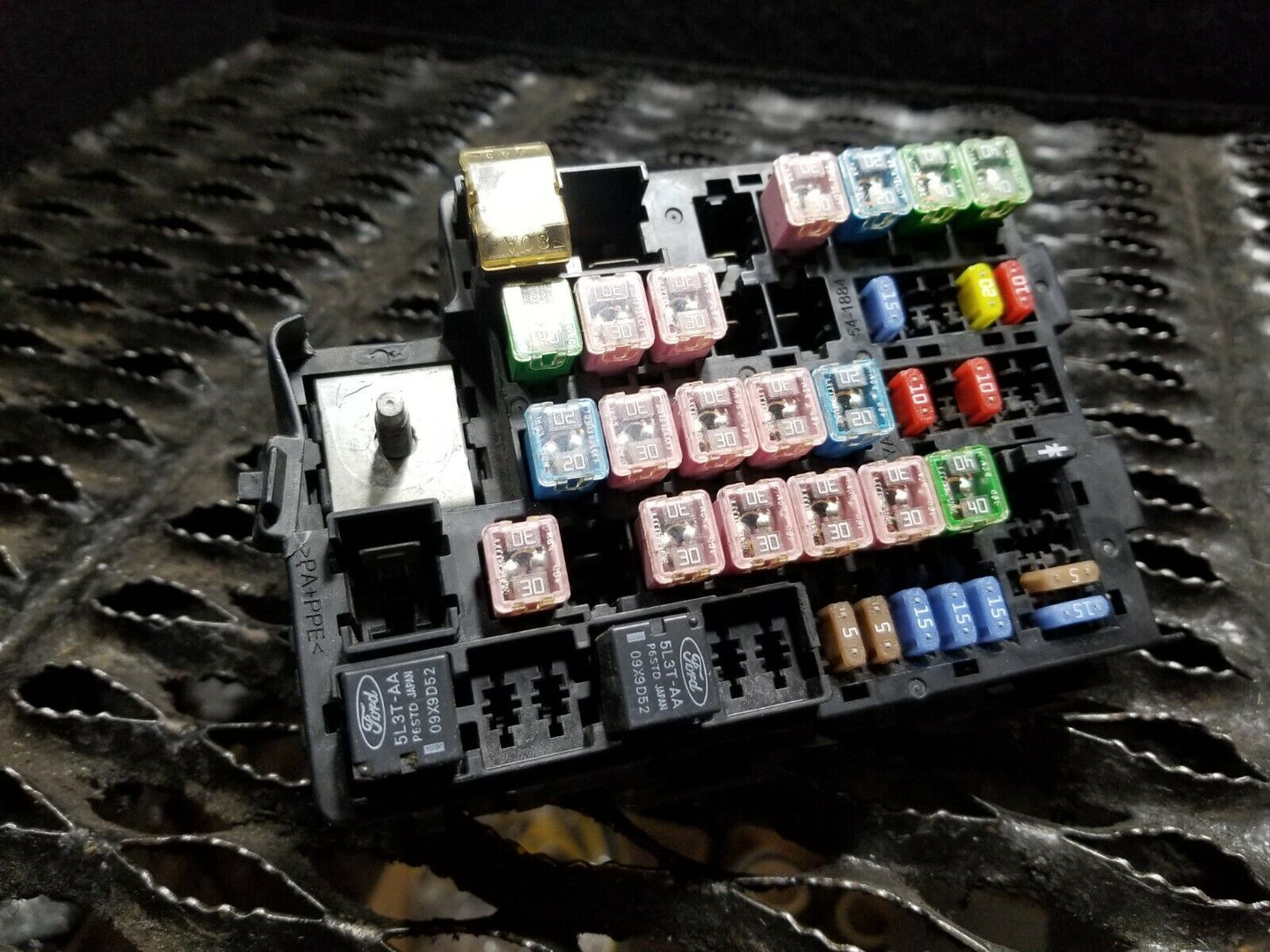 10 11 12 13 14 Ford Mustang 4.0l Fuse Box OEM