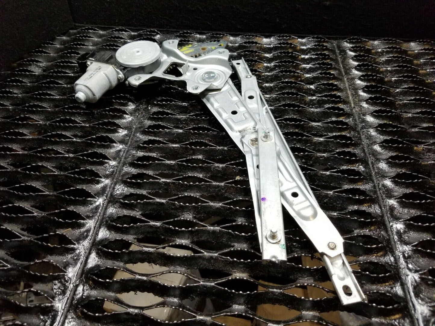 13 14 15 16 17 18 Nissan Sentra Rear Left Driver Window Motor Regulator OEM 8k