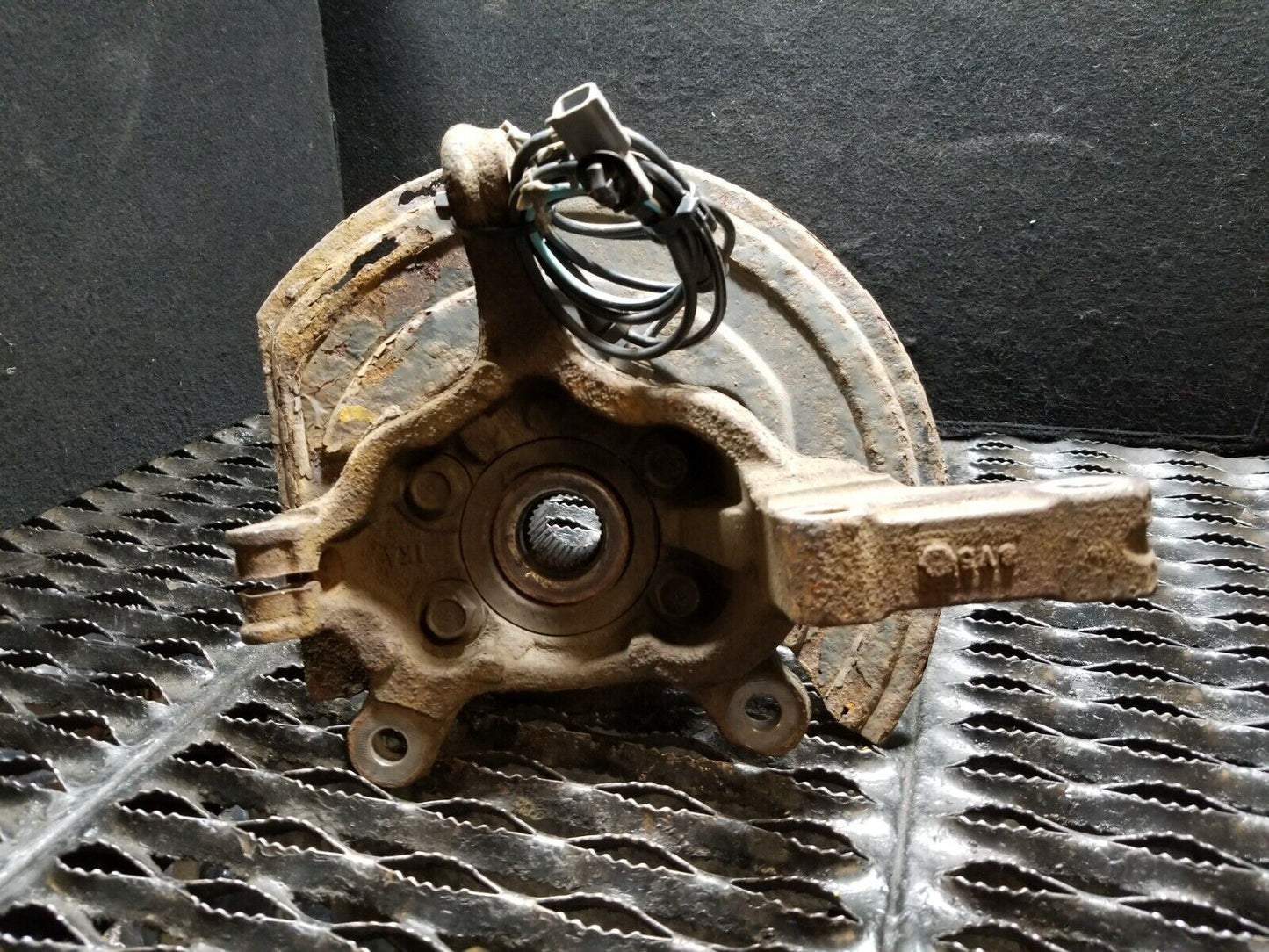 11 12 13 14 Nissan Juke Front Spindle Knuckle Left Driver Side OEM 98k Miles