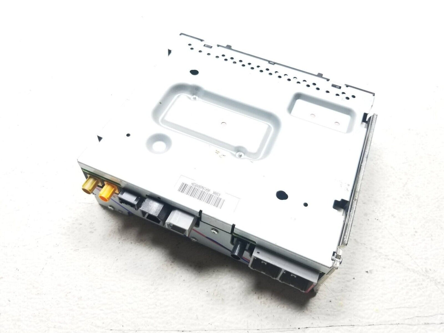18 19 20 Chevrolet Camaro Radio Receiver 84612946 OEM