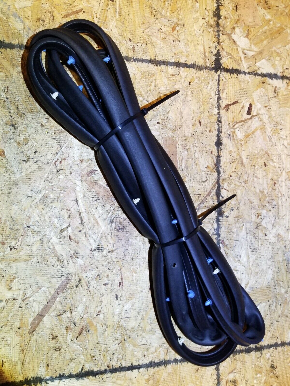 17 18 19 20 Cadillac Xt5 Front Right Passenger Side Weather Strip Seal OEM 34k