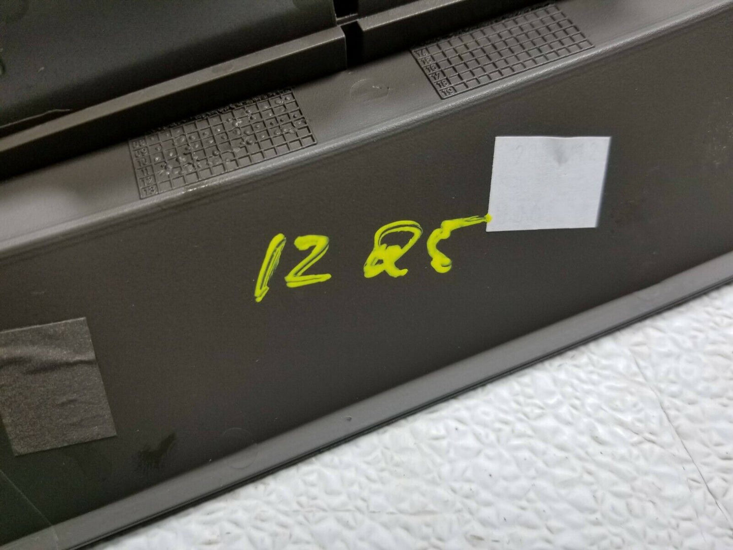 10 11 12 Audi Q5 Center Console Rear Air Vent OEM 72k Miles
