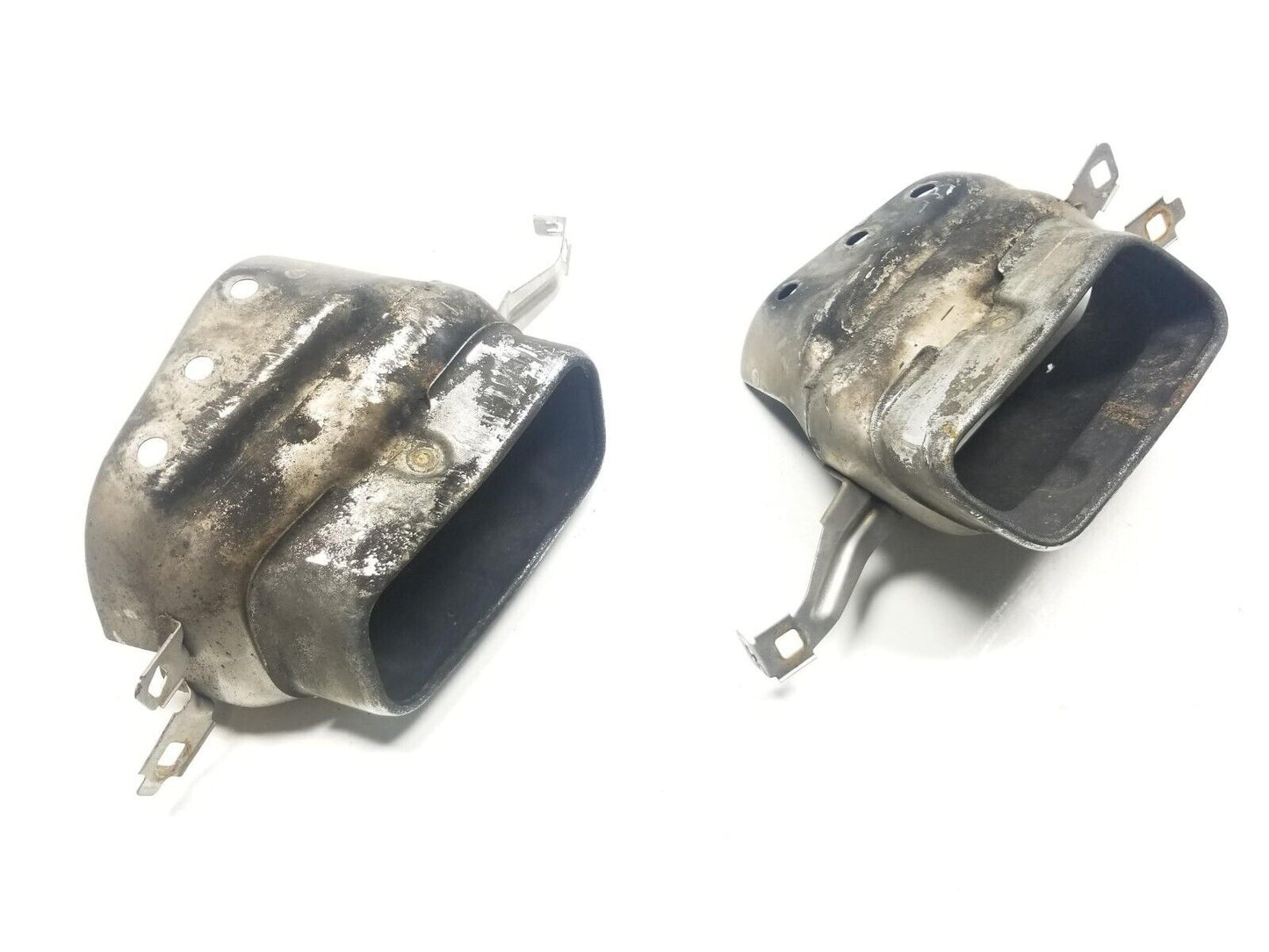 09 10 11 12 BMW 750li Rear Bumper Exhaust Muffler Trim Bezel Tip Pair OEM