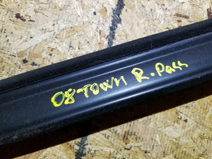 07 08 09 10 11 Lincoln Town Car Rear Passenger Window Seal Belt Trim Molding OEM