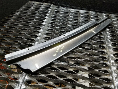 02 03 04 05 BMW 745i E65 Front Right Pass Door Pillar Trim Molding OEM