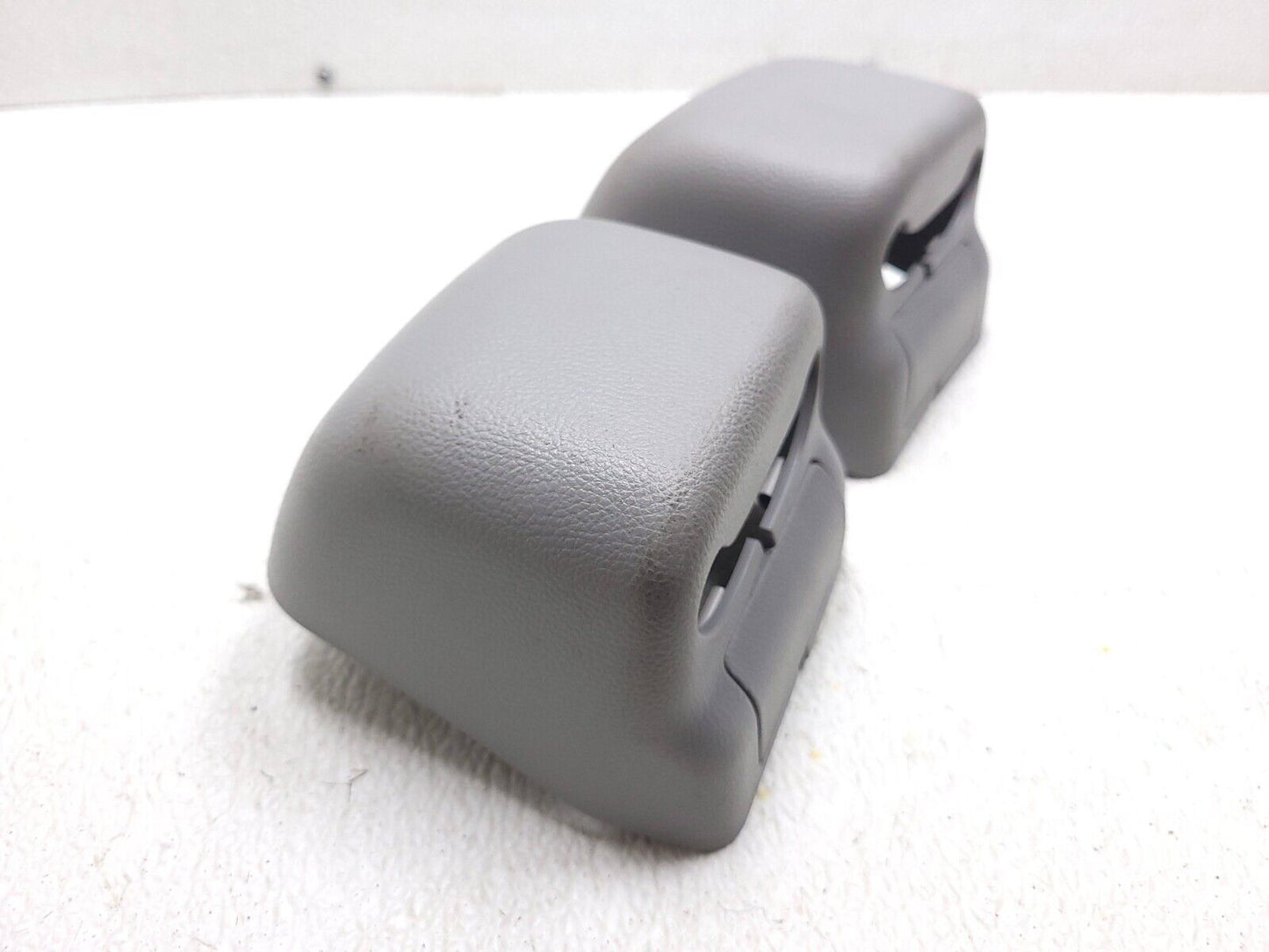 18 19 20 21 22 Honda Odyssey 2nd Row Seat Belt Cover Trim 2pcs  OEM