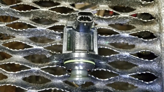 10 11 12 Lincoln MKT Turbo Charger Air Duct Valve Solenoid OEM