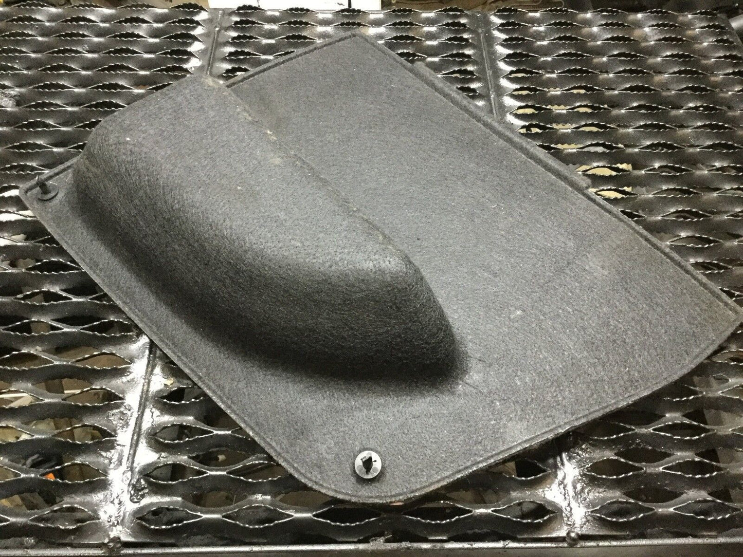 04 05 06 07 08 09 Audi A8 Rear Trunk Cargo Storage Tray Cover Right Pass OEM