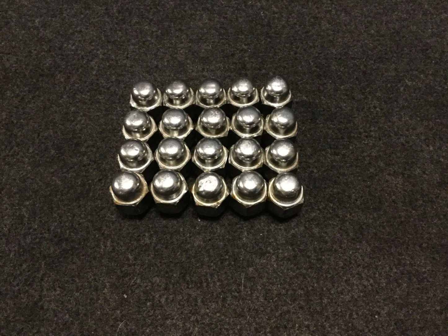 2007 - 2012 Hyundai Veracruz Wheel Lug Nut 20pcs OEM