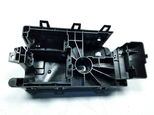 15 16 17 18 Chevy Impala 2.5l Fuse Box Lower Bracket OEM