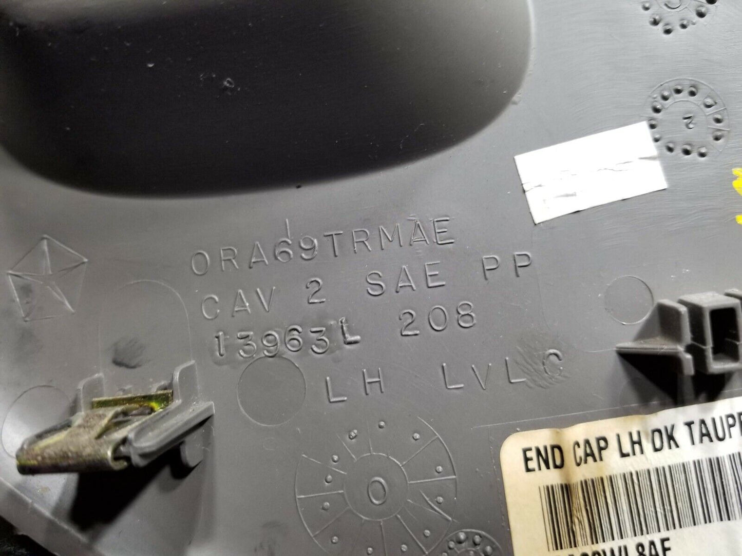04 05 06 Chrysler Sebring Convertible Dash End Cap Left Driver Side OEM