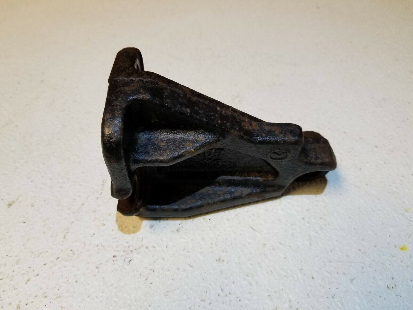 14 15 16 Mazda 3 2.0l Engine Mount Bracket OEM 41k Miles
