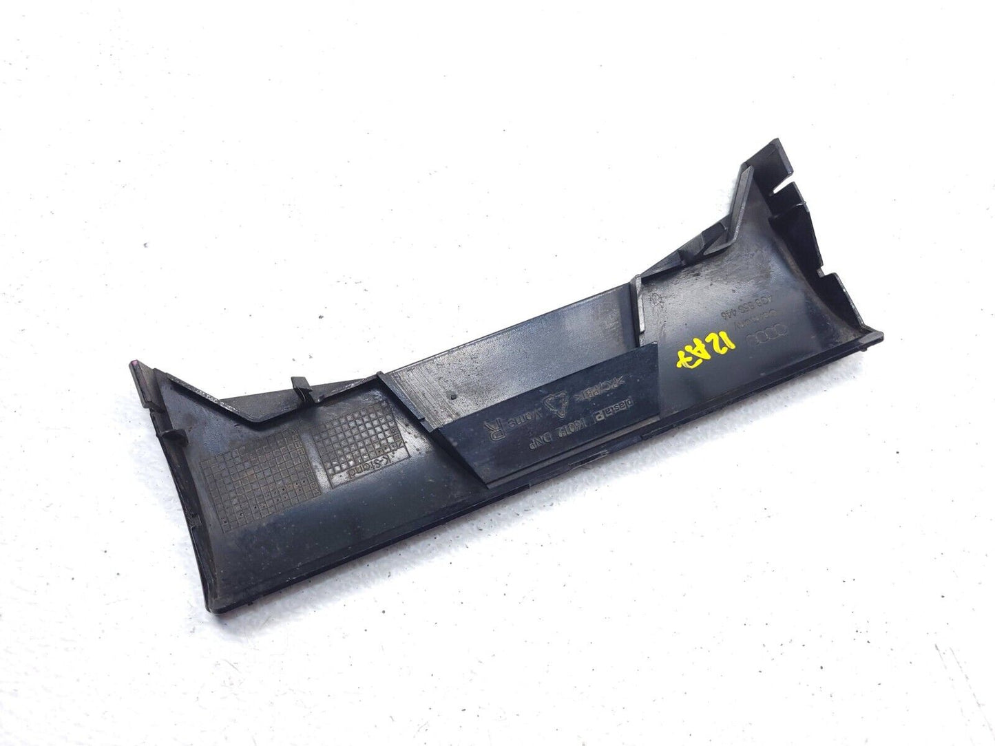 12 13 14 15 16 17 Audi A7 Front Right Passenger Rocker Panel End Cap OEM