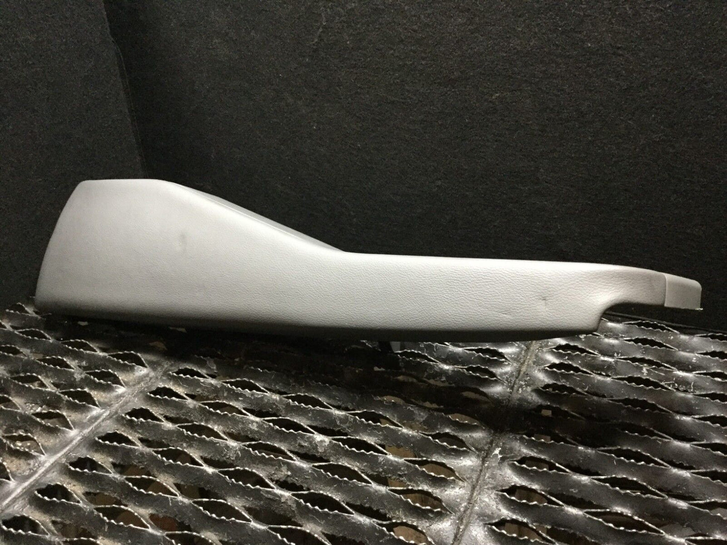 05 06 07 08 09 Toyota Prius Rear Seat Bolster Left Driver Side OEM