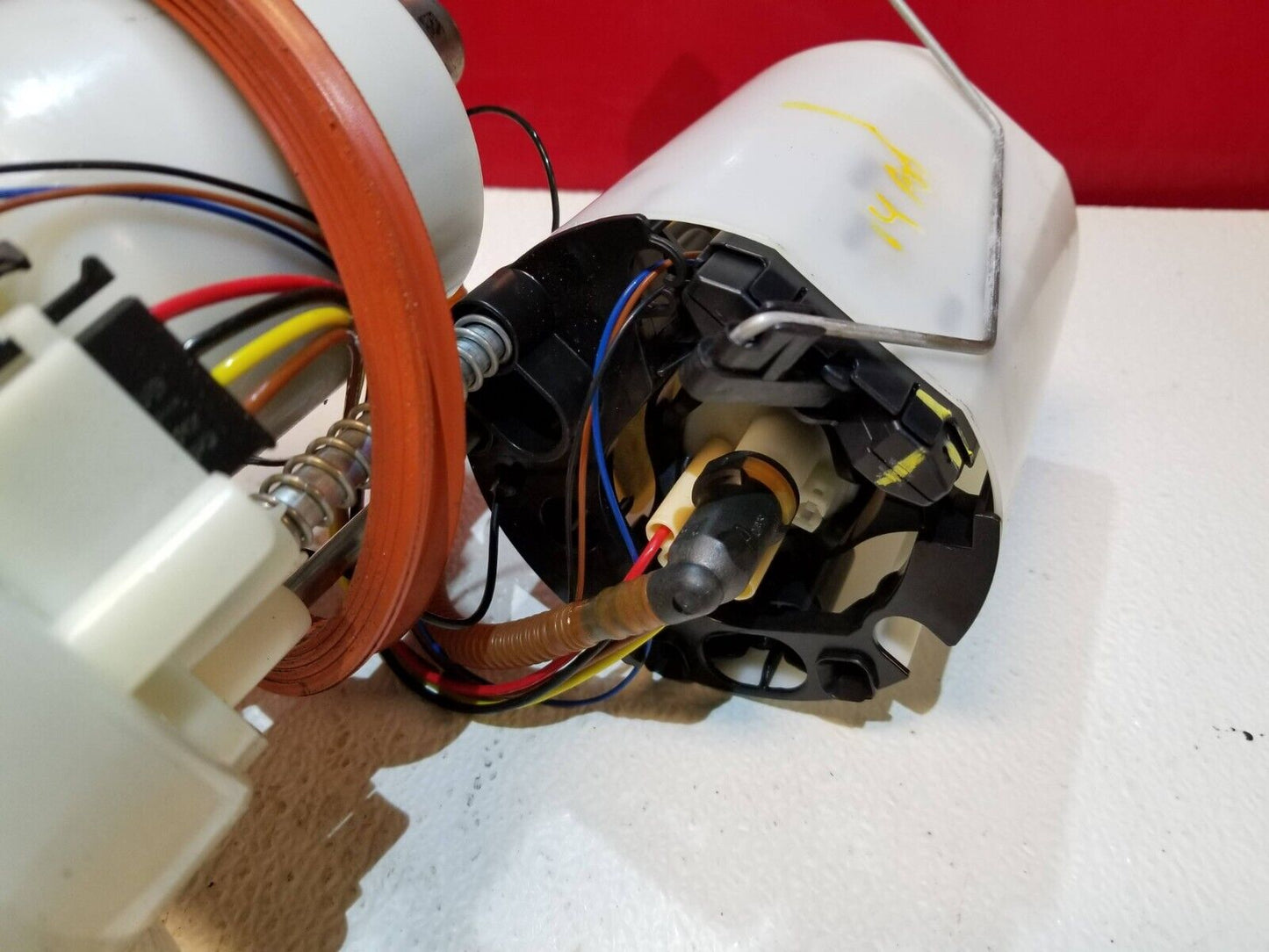 12 13 14 15 Audi A6 3.0t Fuel Gas Pump W/ Sending Level Sensor Assy OEM