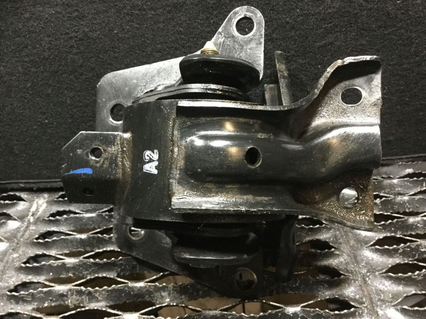 06 07 08 09 10 Sonata Left Transmission Transaxle Mounting Bracket OEM D12 42k