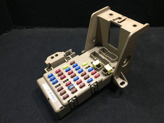 14 15 16 Subaru Forester Fuse Relay Box 82201fj110 OEM 43k