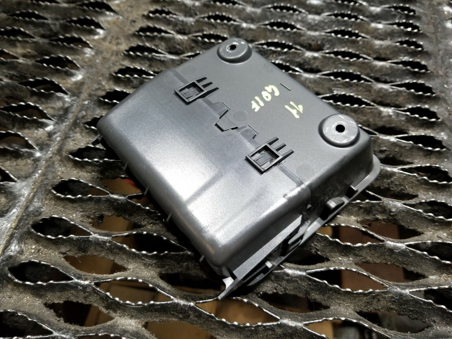 10 11 12 13 14 VW Golf GTI Rear Storage Compartment 1k586383c  OEM