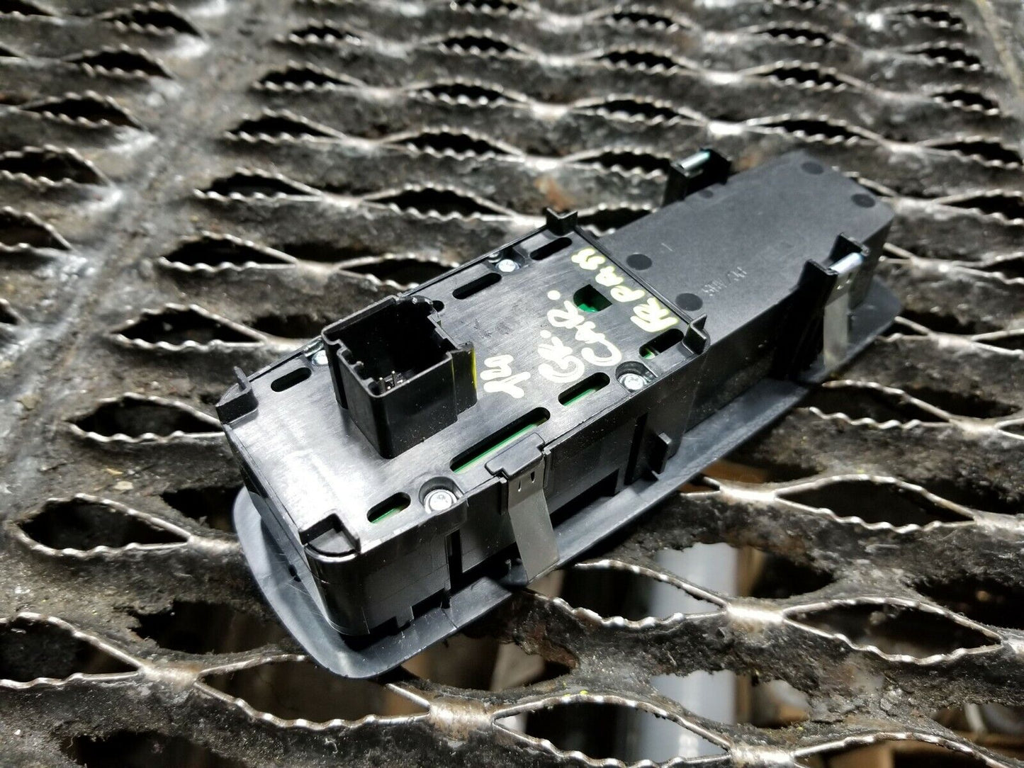 14 2014 Dodge Grand Caravan Front Passenger Right Power Window Switch OEM